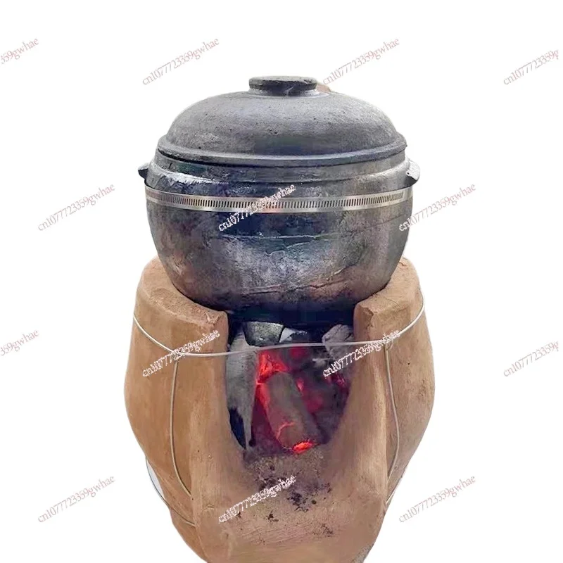 

Handmade clay stove, firewood, sand pot, small clay, stewed chicken