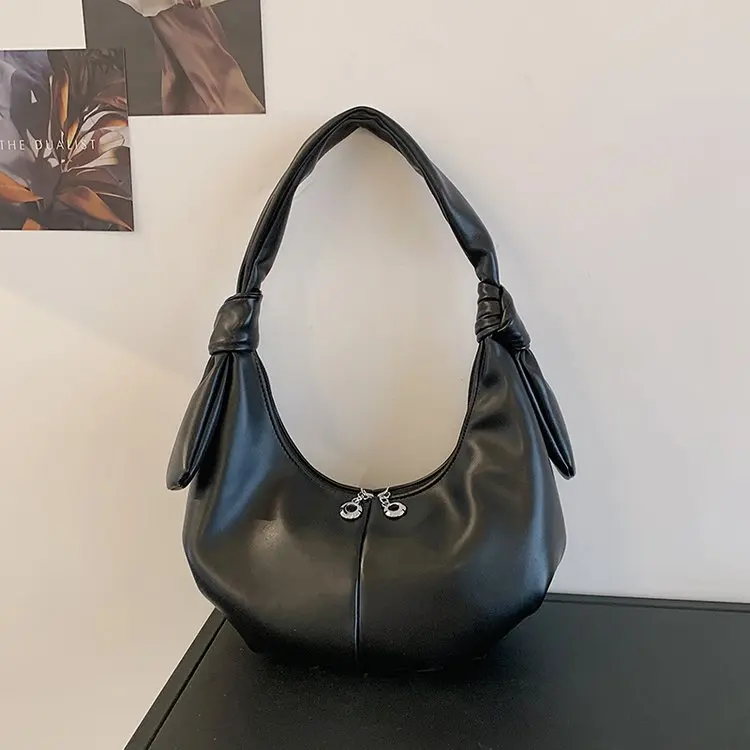 حقيبة منتفخة كلاسيكية كورية فرنسية، حقيبة كتف سحابة من الجلد الناعم للنساء، محفظة كروس أنيقة للخريف والشتاء