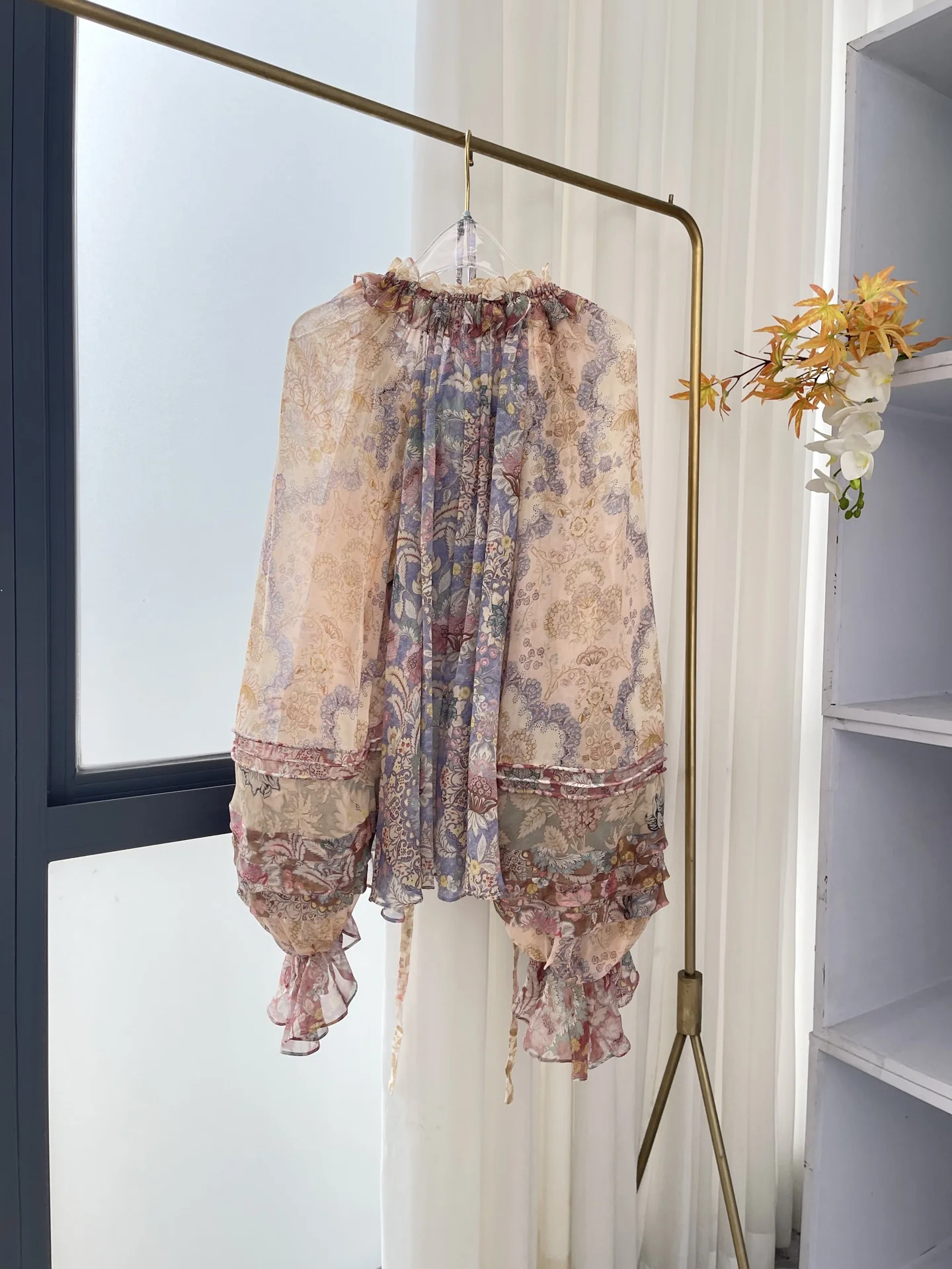 

2025 New High Quality Brown Violet Floral Print Long Sleeve Blouse Tops