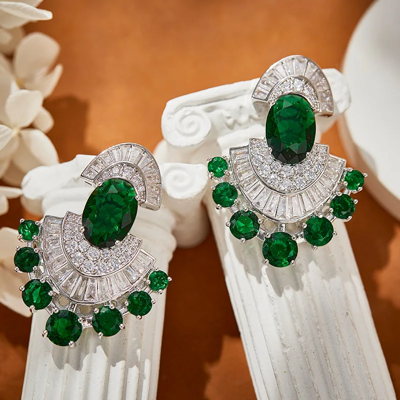 

Дизайнерская коллекция Стиль Кольца Серьги Браслет Ожерелье Инкрустация Красный Зеленый Кубический Циркон Кисточки Подвеска Ужин Вечерние Ювелирные Наборы