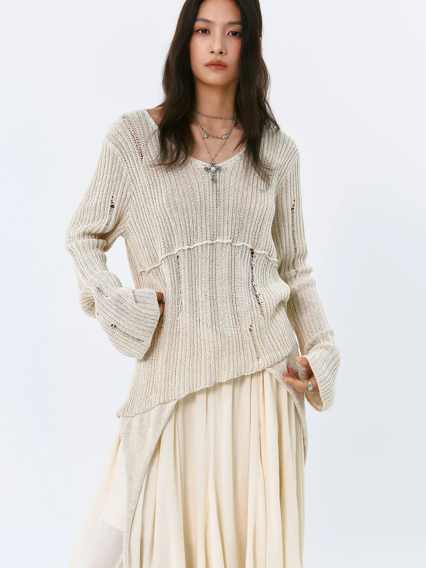 

Loen Gentle Wind V-neck Irregular Knitted Top Women's Loose Fit Hole Design Knittedwear Polyester Cotton Nylon Linen Blend