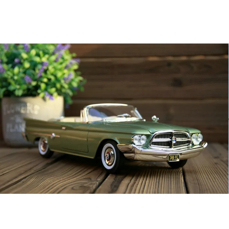 Diecast 1/18 for 1960 Chrysler 300F Classic Vintage Metal Alloy Replica Model Toys Car For Collections