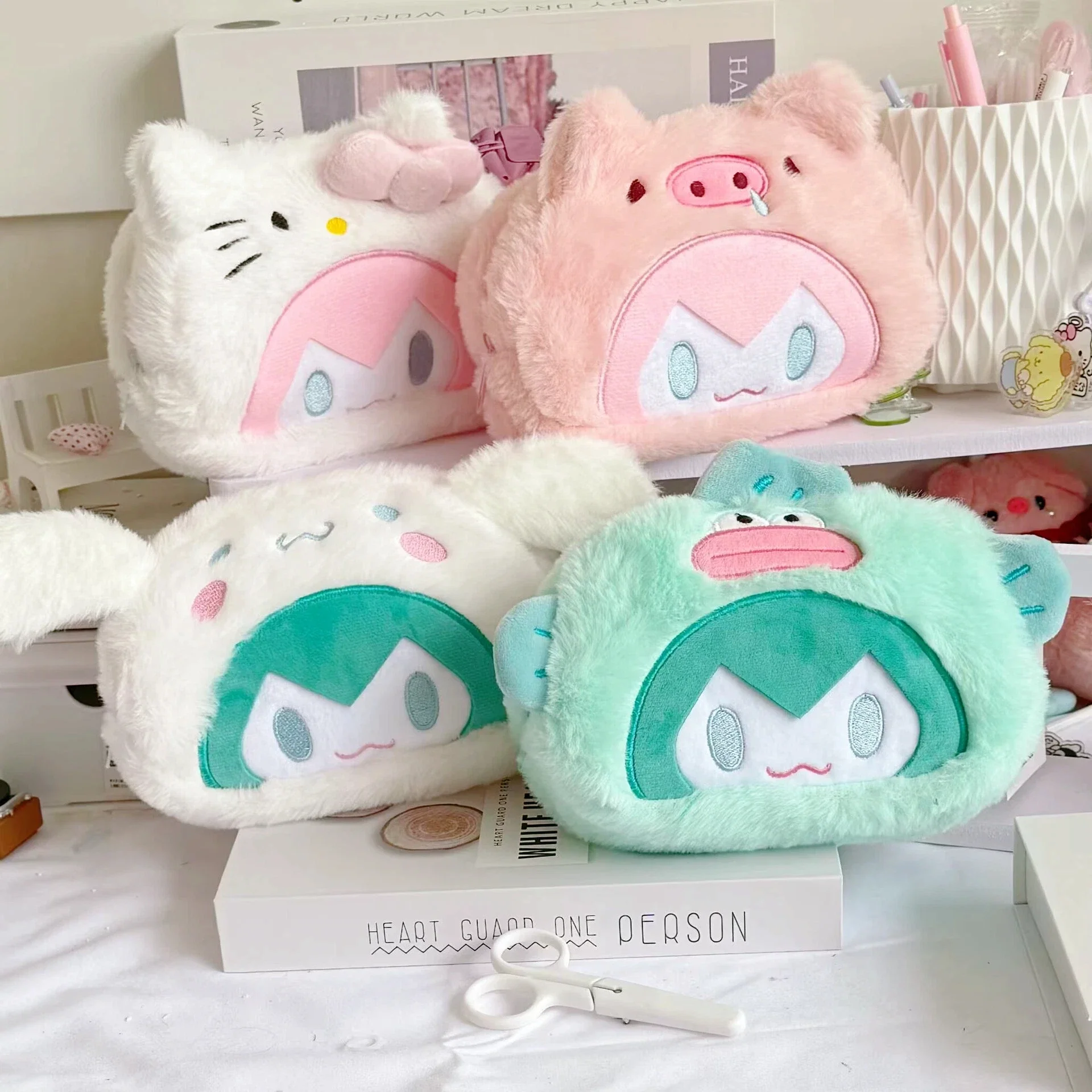 

Sanrio Cross Dressing Series Large Capacity Pen Bag Cinnamoroll Plush Cartoon Pen Storage Bag Portable Makeup Bag Gift Toy