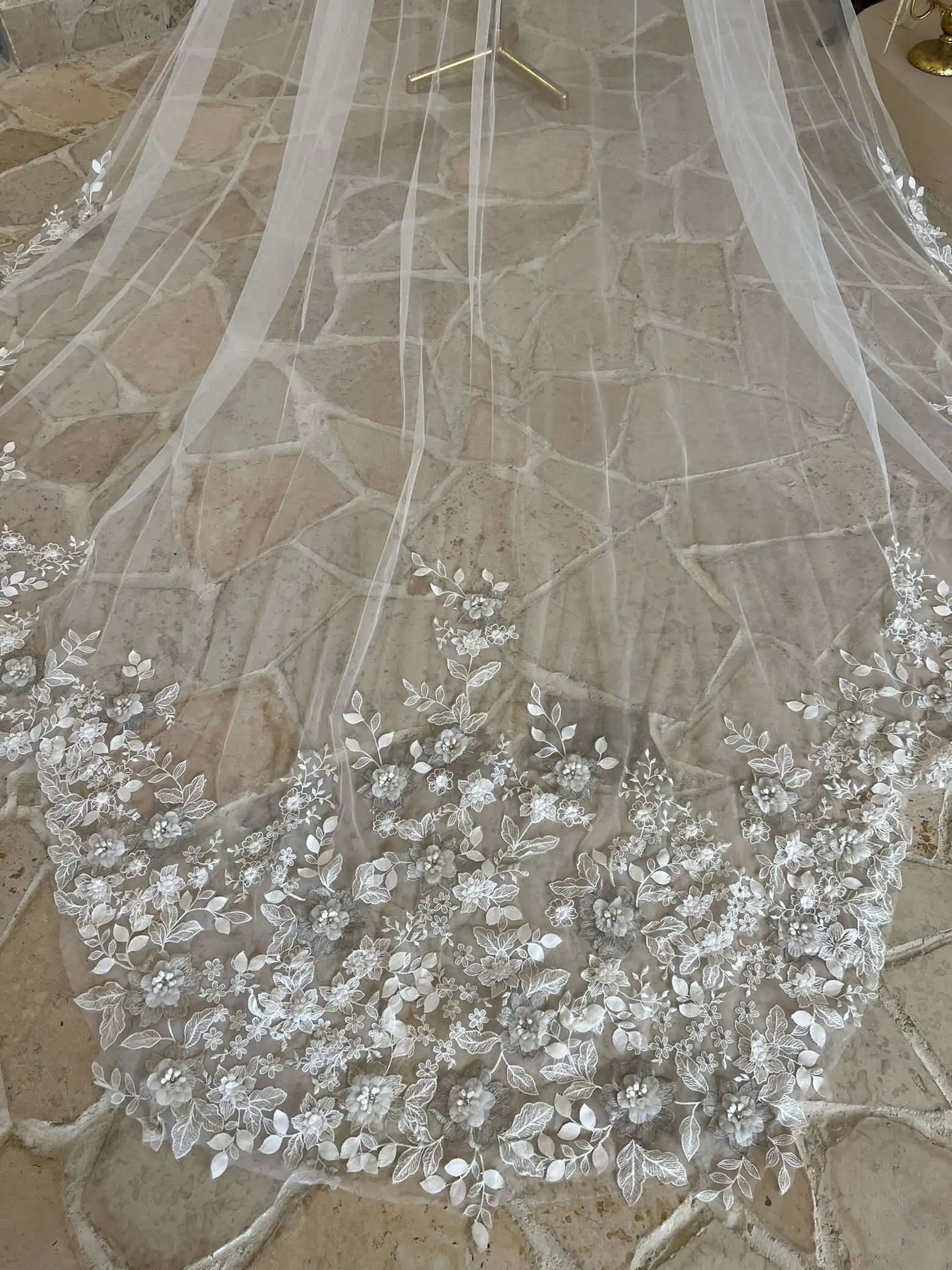 Lindo Véu De Noiva Com Borda De Renda, Véus De Casamento Branco Marfim, Apliques Elegantes, Comprimento Da Catedral, Acessórios Do Casamento, Personalizado