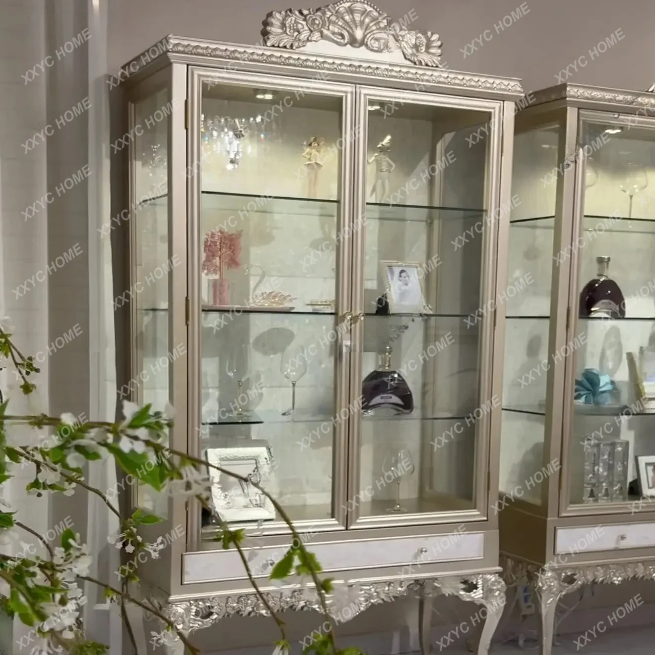 Solid Wood Retro Side Cabinet Glass Door Wine Cabinet Engraved Gold Display Bookcase