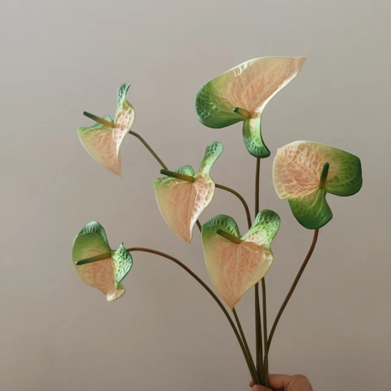 10 Stück Künstliche EVA-Anthurienblumen für Heimdekoration, Palmenblumen, Hochzeits-Blumenarrangements, Brautstrauß-Zubehör – Detail 12