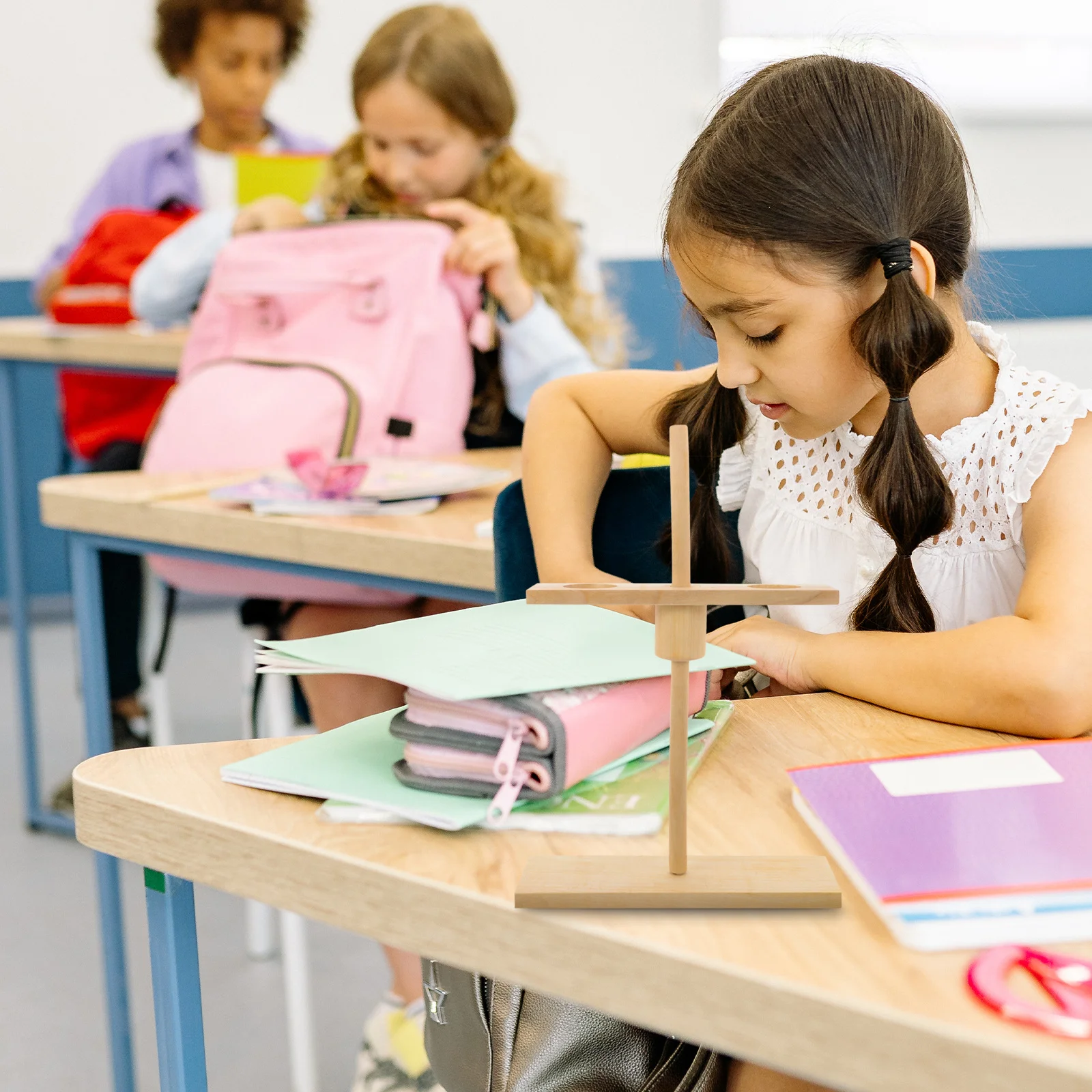 

2-Hole Wooden Funnel Stand Adjustable Height Laboratory Rack For Experiment Tools Stable Structure Chemical Teaching