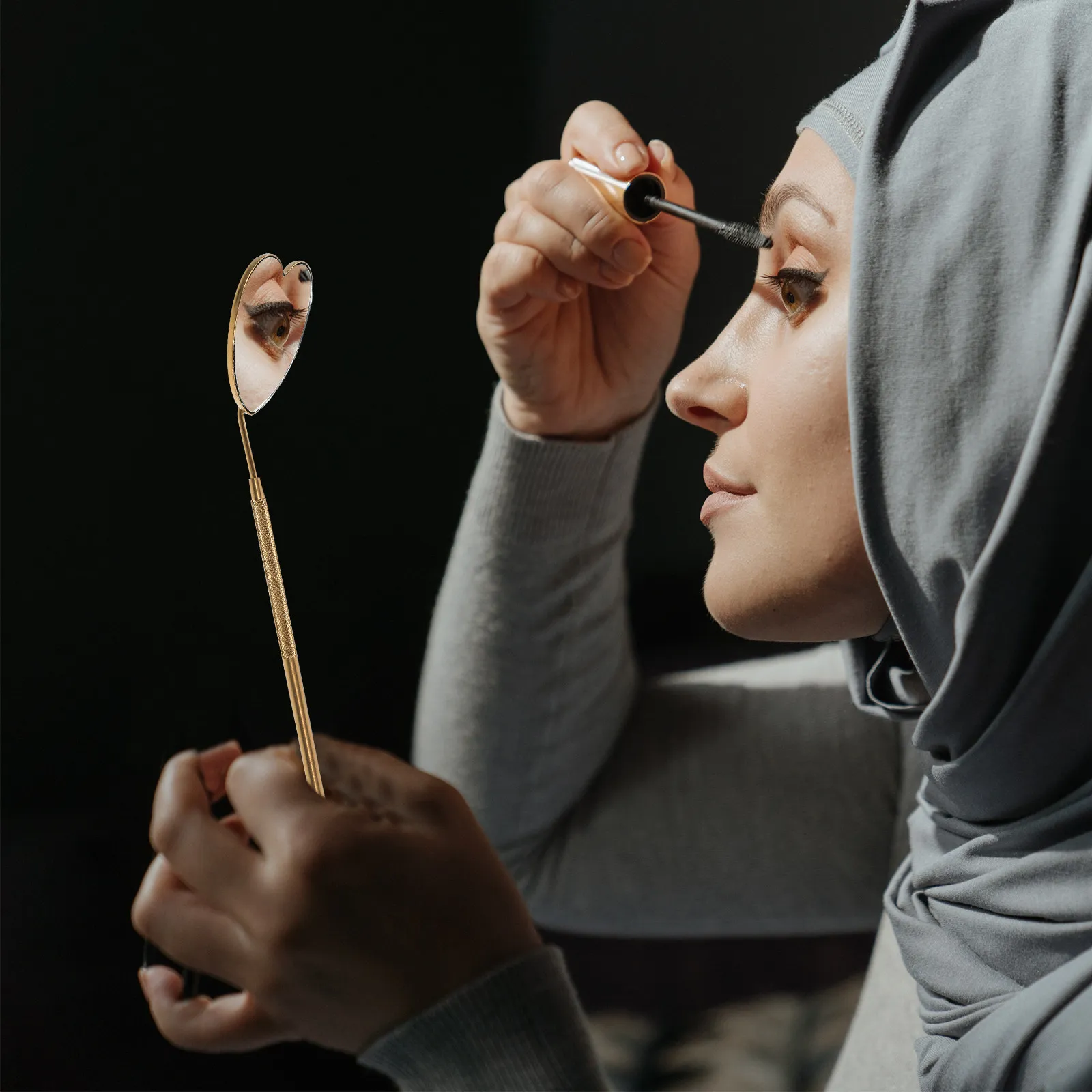 แท่งใสทรงขนตาแบบพกพาสำหรับต่อขนตาและการใช้งานอายไลเนอร์อย่างแม่นยำ