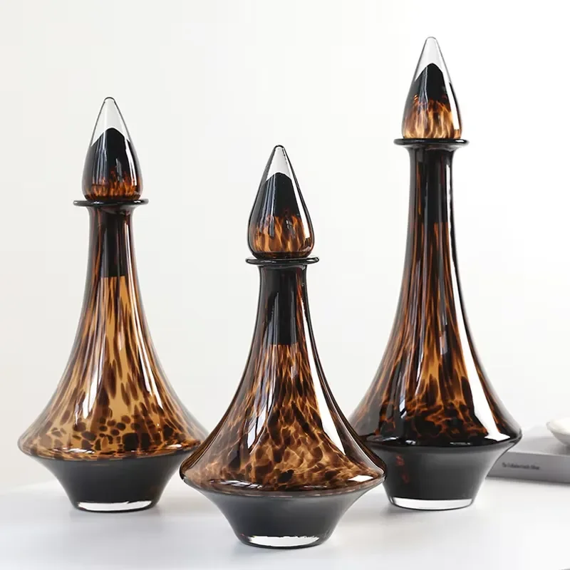 Modern Leopard Print Stained Glass Vase Tall Retro Design Hand Blown Polished Finish Home Decor Art Piece Elegant Floor