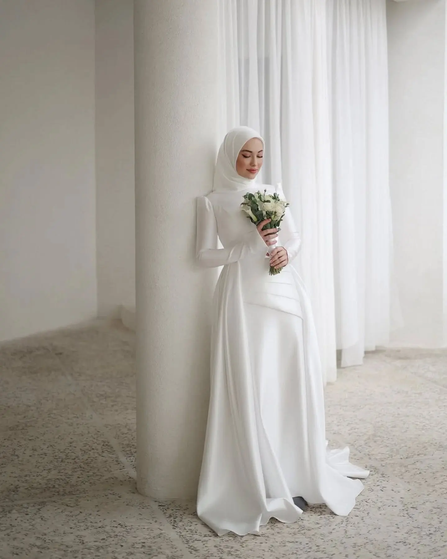 Maßgeschneidertes muslimisches Vintage-Hochzeitskleid mit abnehmbarer Schleppe, Satin, Meerjungfrau, Hijab, Brautkleid, schlichtes weißes Abiye-Formalkleid