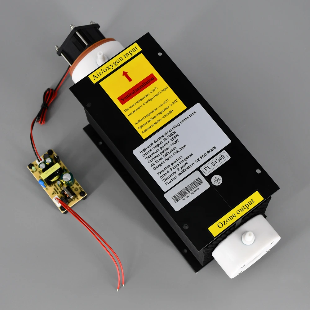 CE FCC ROHS ชิ้นส่วนเครื่องกำเนิดโอโซน20กรัม/ชั่วโมง20กรัมได้รับการจดสิทธิบัตรพร้อมแผงระบายความร้อนภายในและพัดลมทำความเย็น