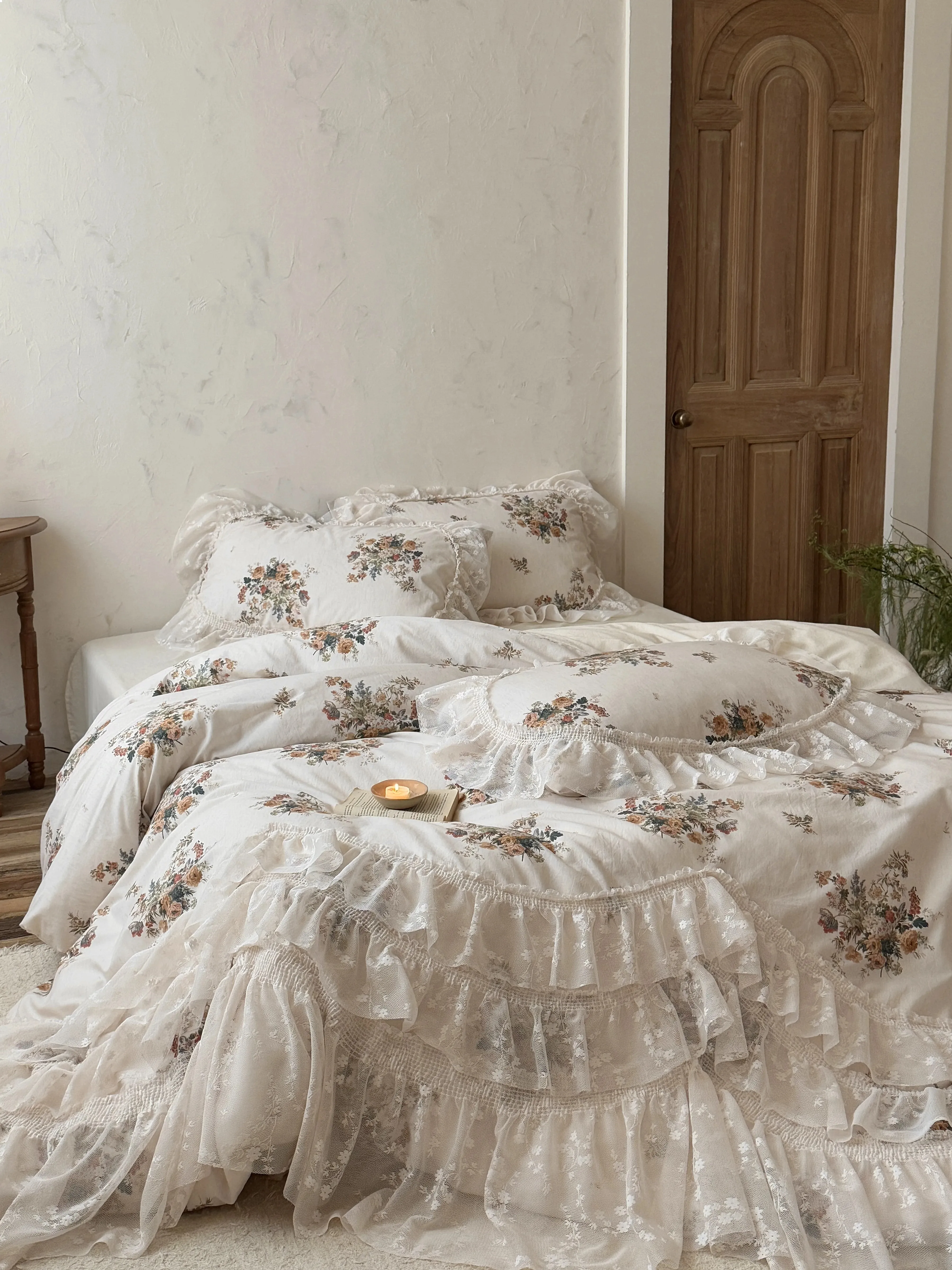 French Vintage Cotton Linen Bedding Set with Lace Floral Print Romantic Duvet Cover