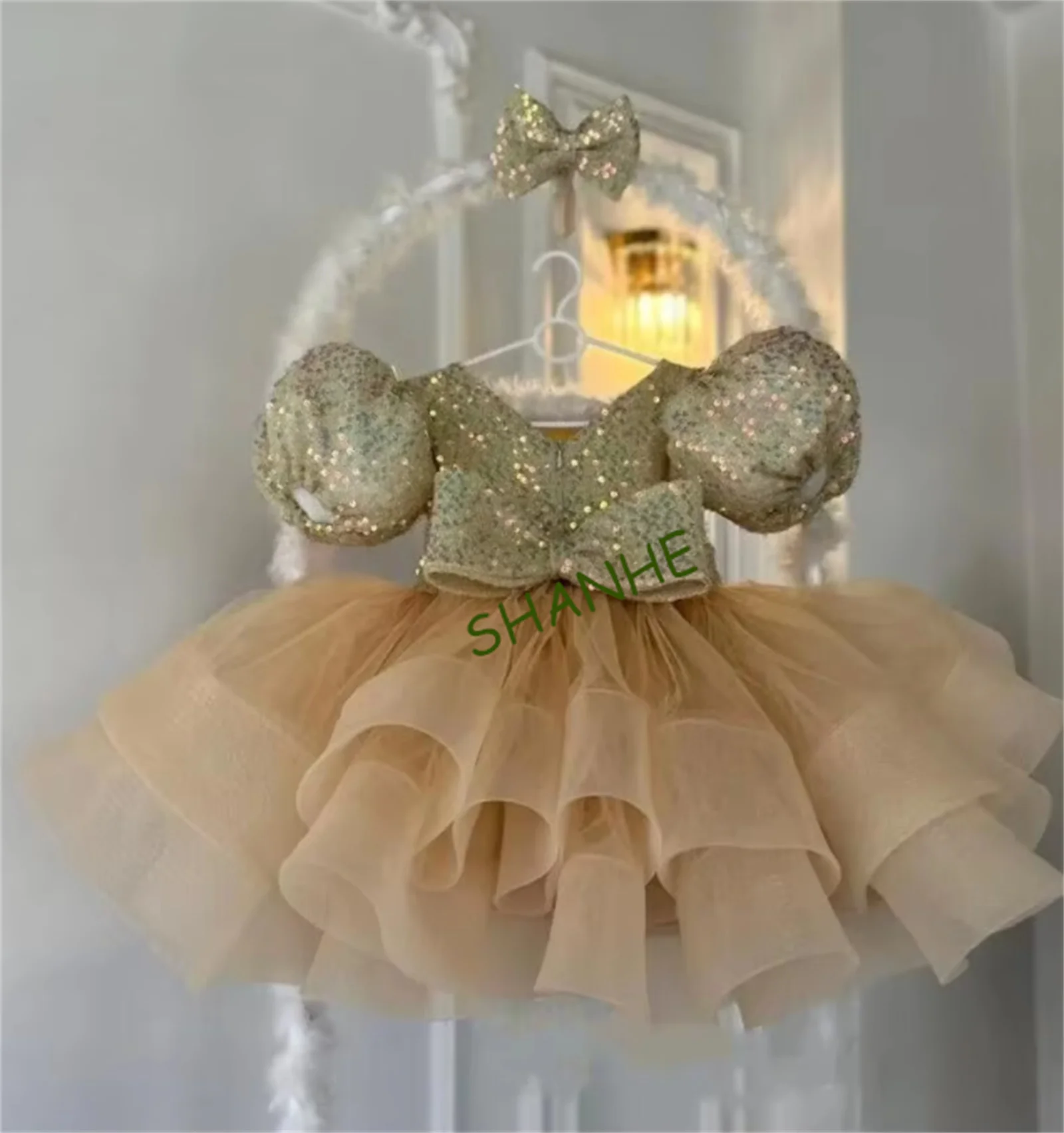 

Золотое праздничное платье с большим бантом для маленьких девочек, платье-пачка для малышей с блестками на первый день рождения, платья принцессы для девочек, свадебное платье для выпускного вечера, рождественское платье
