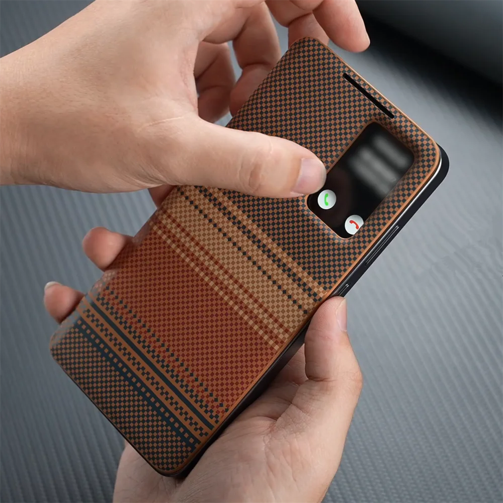 Etui Smart Cover z okienkiem i funkcją S-View do Samsung Galaxy S26 S25 S24 S23 S22 Ultra A17 A55 A56, skórzane etui z klapką, możliwość odbierania połączeń bez otwierania etui. — zdjęcie produktu 4