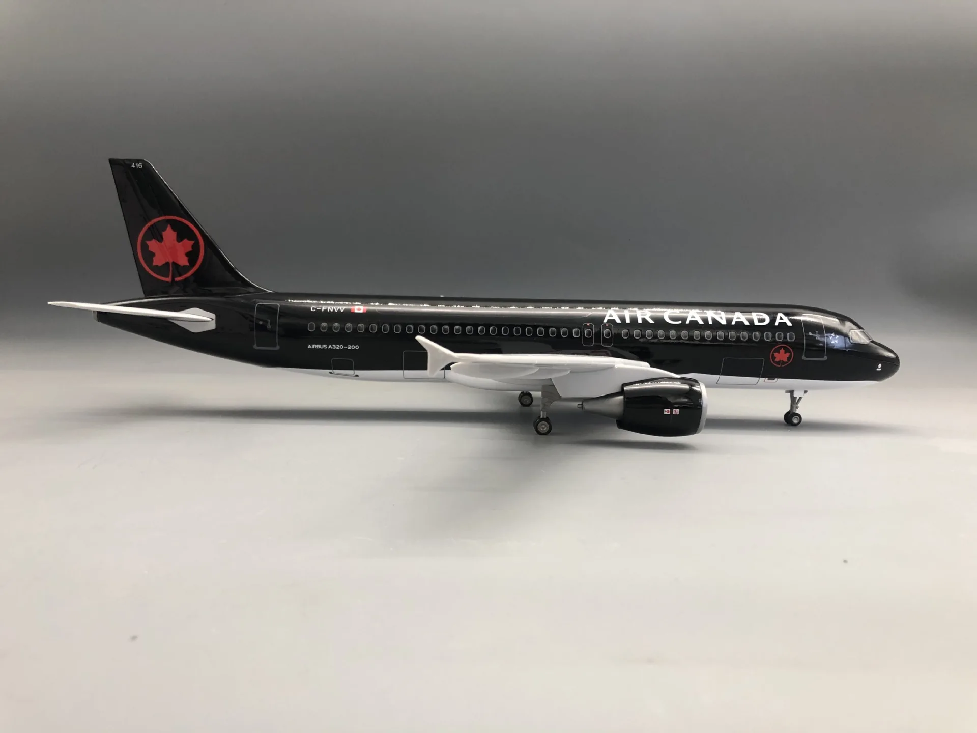 47cm 1/80 Scale Plane Model A320 Canada Airways Diecast Airplane With Lamp & Base Resin Simulation Aircraft Static Display Gifts