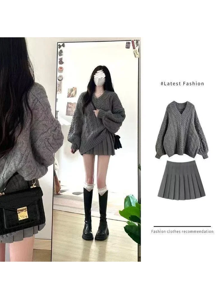 

Осенне-зимний вязаный комплект: свитер с V-образным вырезом и юбка. Женский повседневный милый теплый костюм-двойка. Мягкий и стильный.