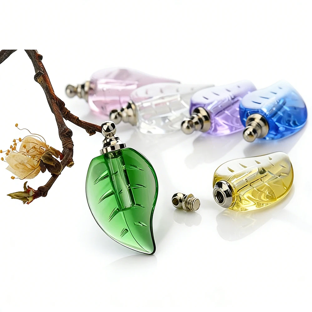

200pcs/lot lovely gift Leaf shape Crystal Perfume & Aroma Oil Vials Pendants Essential oil Jewelry pendant