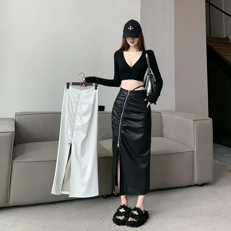 Chic Pleated Black Matte Leather Skirt Women High Waist Vintage Stretch PU Straight Skirt Front Zip High Split Midi Skirt Custom