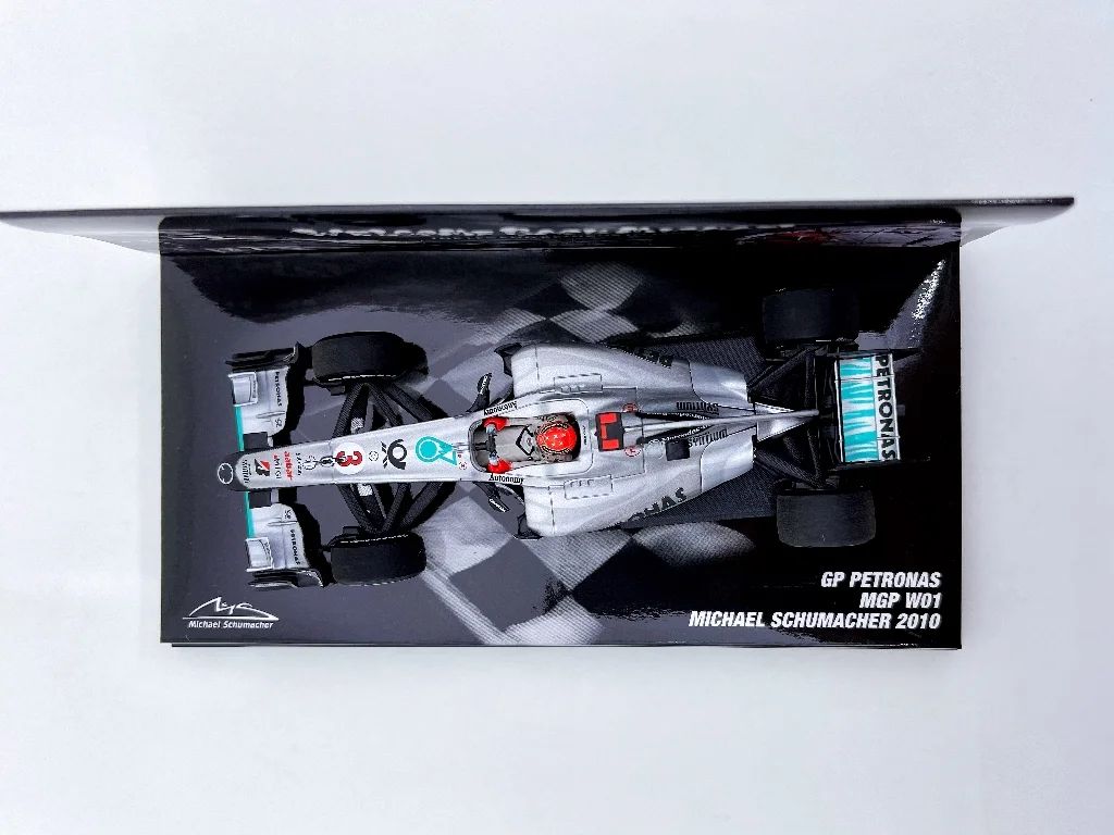 Minichamps 1:43 F1 W01 2010 Michael Schumacher Simulation Limited Edition Resin Metal Static Car Model Toy Gift