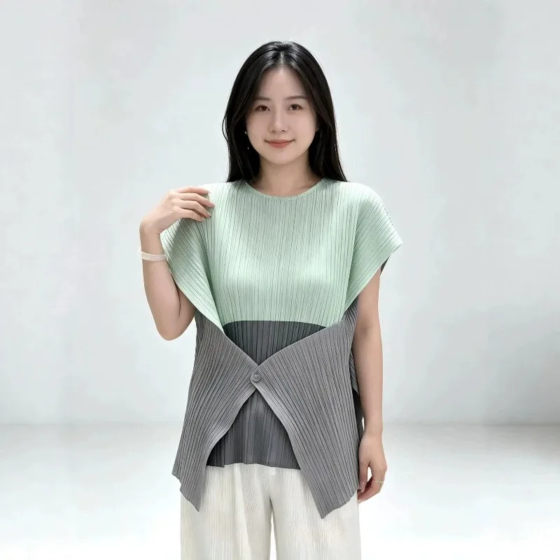 Miyake Pleated 2026 Summer Fashion Color Block Top Loose Casual Versatile Irregular Short Sleeve Design T-Shirt for Women Pleat