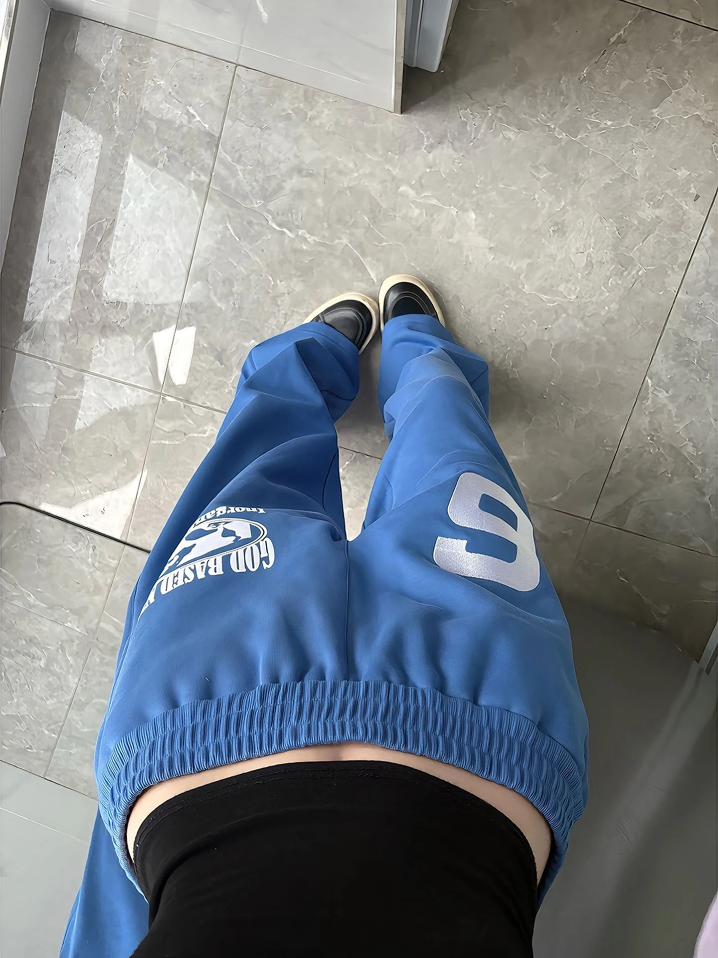 

Синие широкие брюки прямого кроя с буквенным принтом, осенне-зимние мужские и женские брюки, модные утягивающие брюки длиной до пола