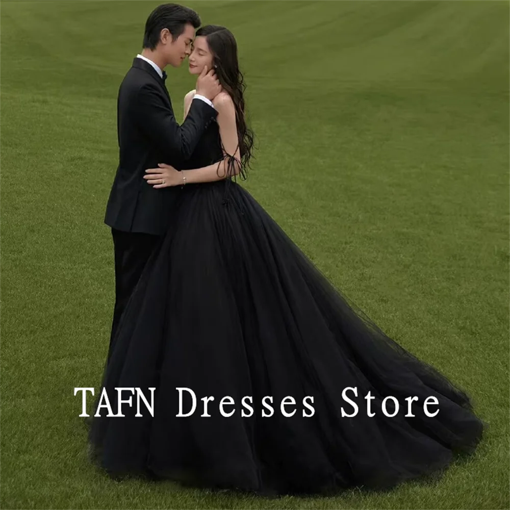 TAFN Lawn Black Wedding Dress Spaghetti Straps A-line Ball Gown Chapel Train Cool Bridal Gown Dress for Photo Shoot Customized