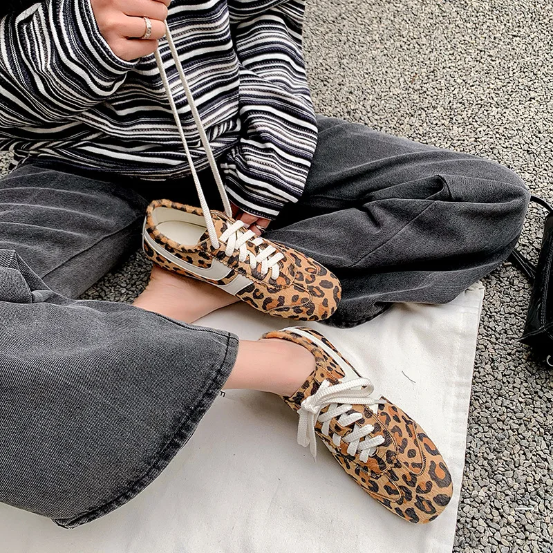 

Arden Furtado 2025 leopard print horsehair Increased Internal Casual Gym shoes round toe Lace up Flat Army Trainer Large size