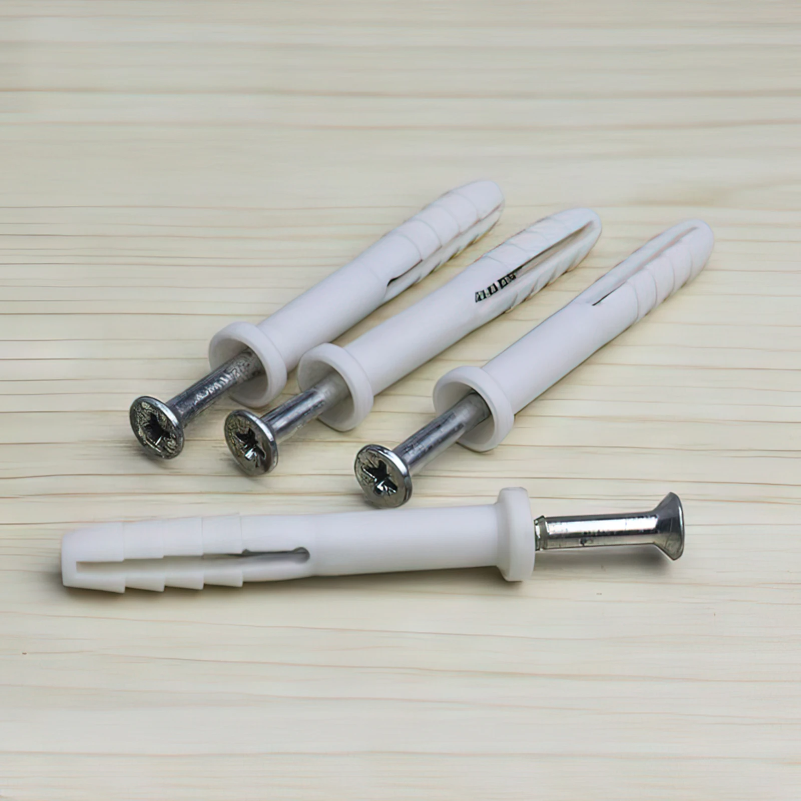 10pcs Plastic + Metal Expansion Screws Nail Expansion Pipe Bolt Wall Anchor Plugs Self-tapping Screw White M8*60/M8*80