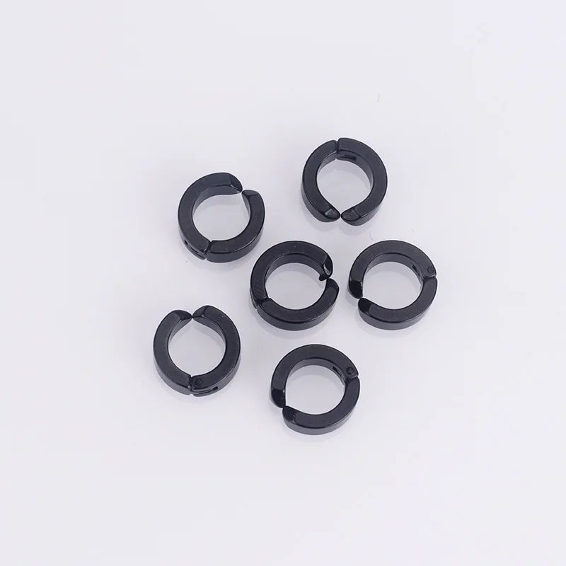 ต่างหูคอสเพลย์ Chainsaw Man สำหรับผู้ใหญ่ โยชิดะ ฮิโรฟูมิ 6 ชิ้น ต่างหูแบบหนีบสีดำ อุปกรณ์เสริมชุดคอสเพลย์อนิเมะญี่ปุ่น ของตกแต่งงานคอมมิคคอน