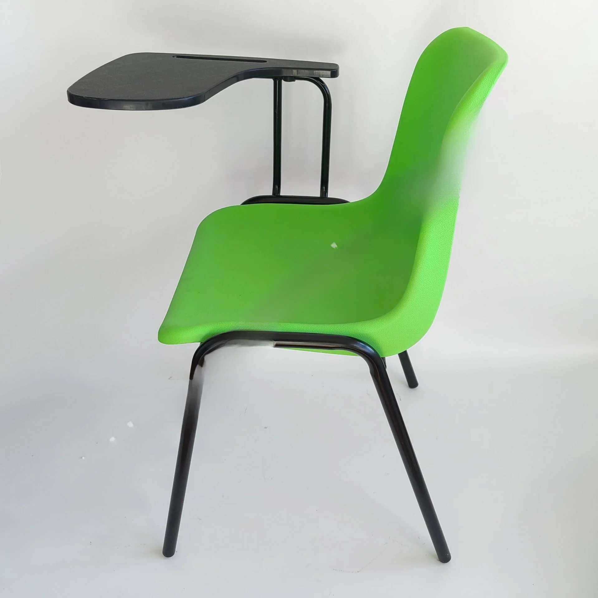 high quality right hand arm primary plastic stackable school chair with writing pad