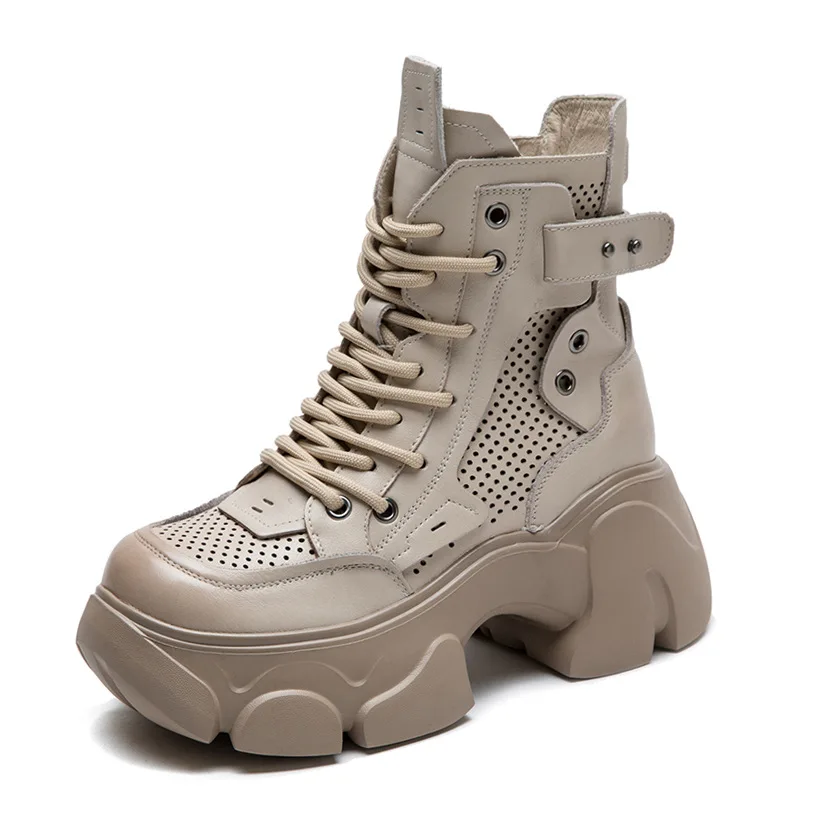 

2025Summer New Short Girls Heightening Hollow Out Breathable Ankle Boots Vintage Rub-off Leather Sandals Versatile Women's Shoes