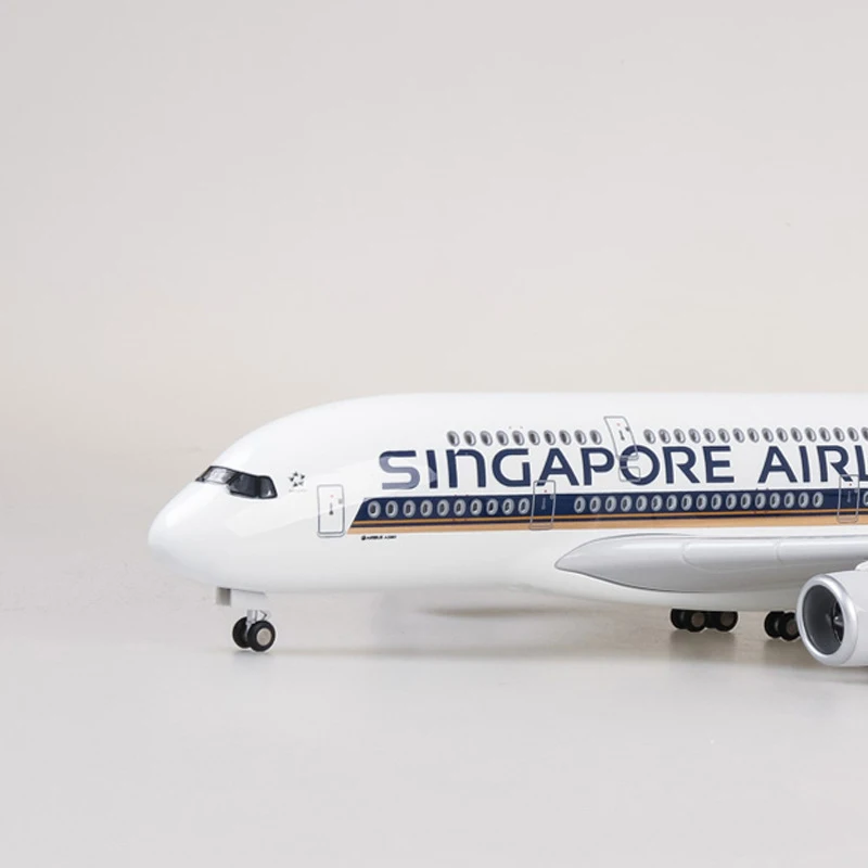 Wheeled Light 1:160 Singapore Airlines Airbus A380 Aircraft Model Simulation 380 Gift Collection Display