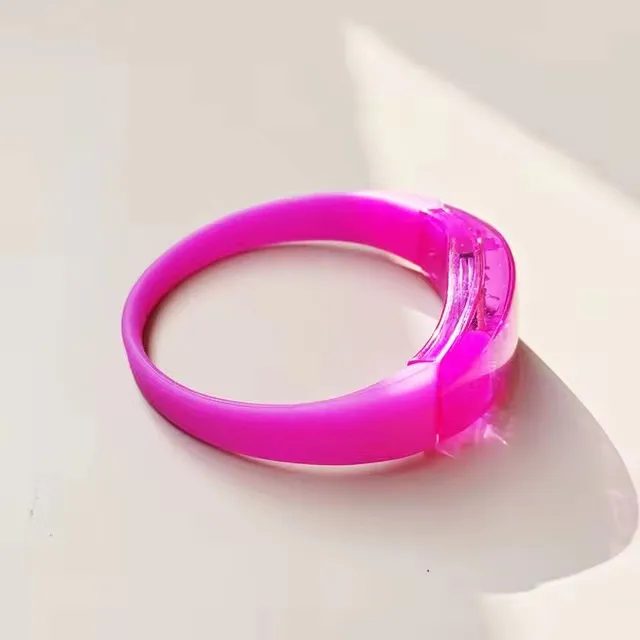 6 stks LED Spraakgestuurde Geluidscontrole Armbanden Siliconen Knipperende Stem Bangle Polsband voor Nachtclub Disco Party Bar Concert