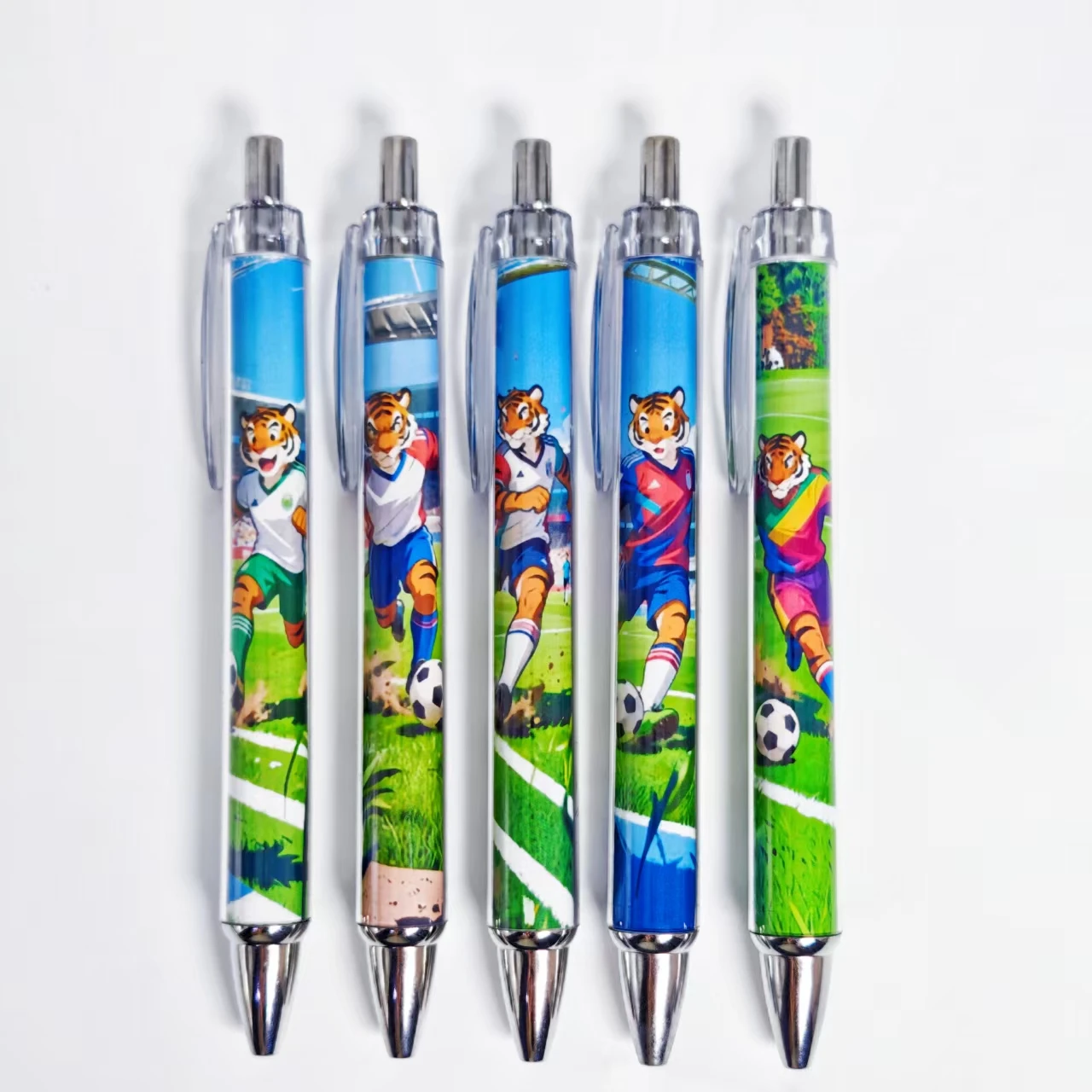 

5/9pcs Tiger Soccer Player Theme Press Ballpoint Pen Daily Office Student Learning Stationery Gift Pen