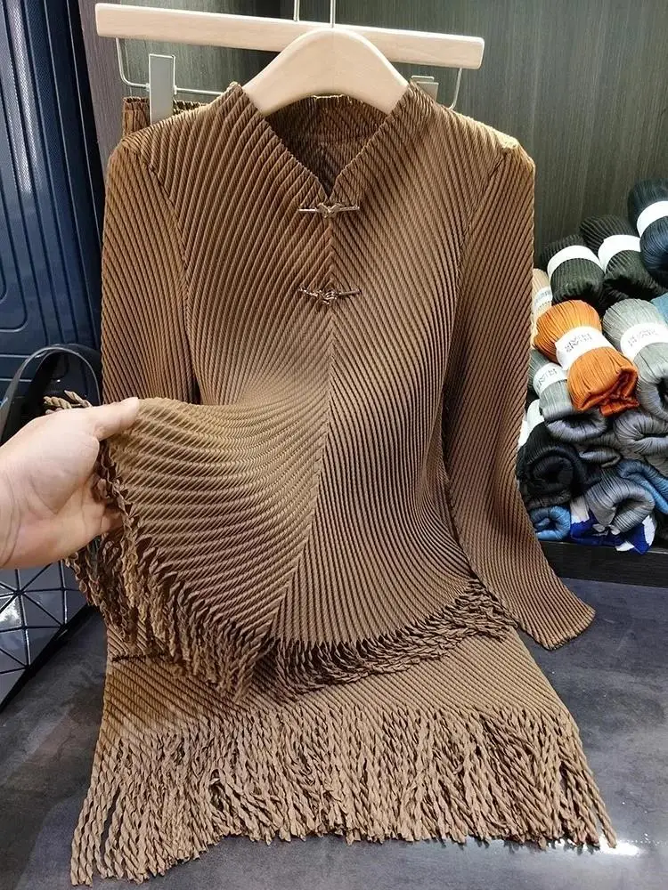 2024 Wiosna Vintage Frędzle Miyake Plisowany 2-częściowy zestaw damski Solidna biurowa rozciągliwa bluzka Top + elastyczna spódnica midi w talii