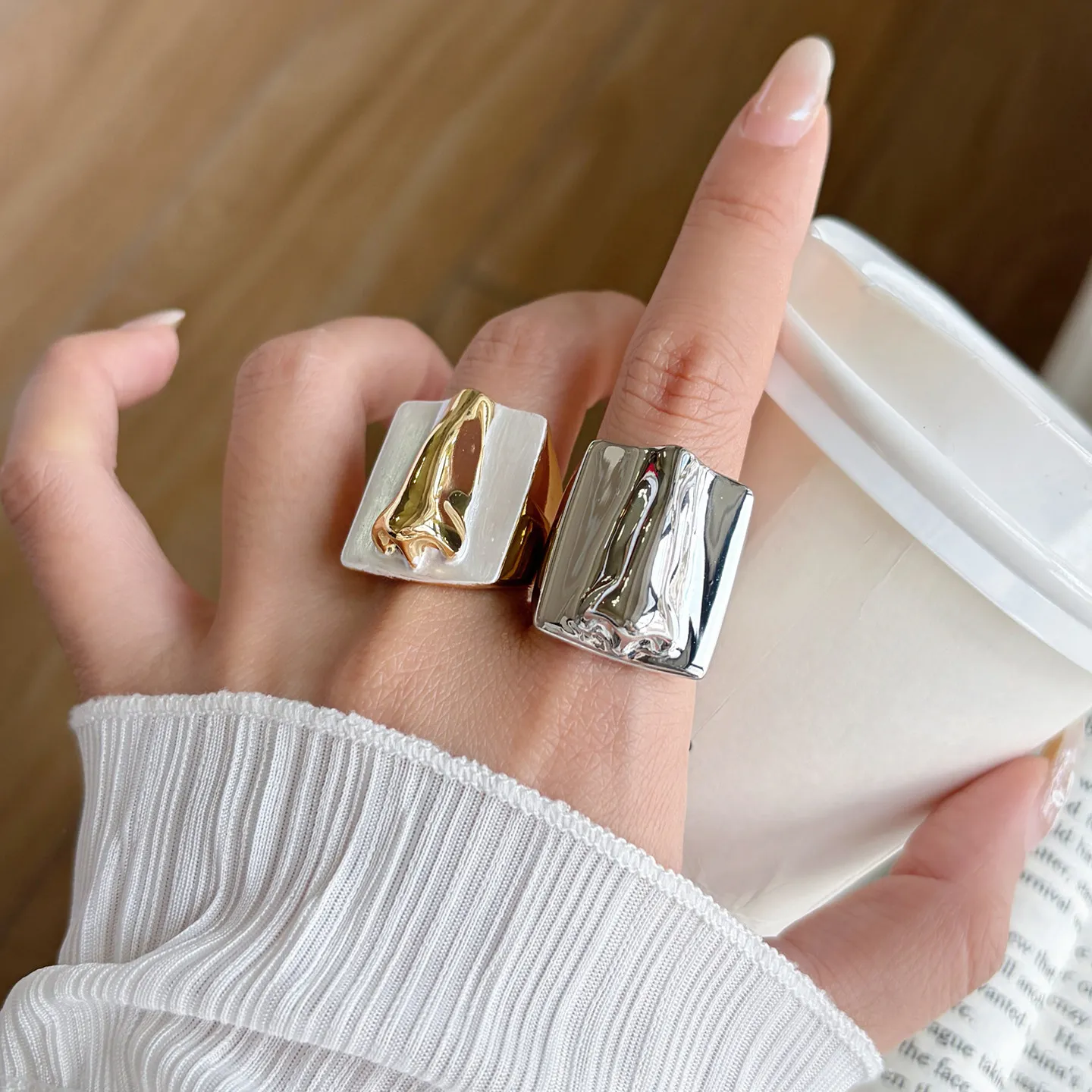 Light‑Luxury Exaggerated 3D Sculpted Nose‑Shaped Wide Square Open Ring for Women, Unique High‑End Adjustable Finger Ring Fashion