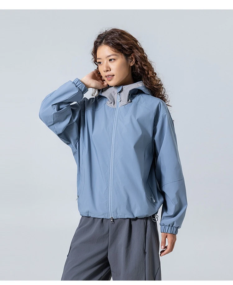 Unisex Wasserdichte Kapuzenjacke – Atmungsaktiv & Winddicht, Urban-Light Outdoor-Design mit Verstellbarem Saum für Wandern und Trekking – Detail 14