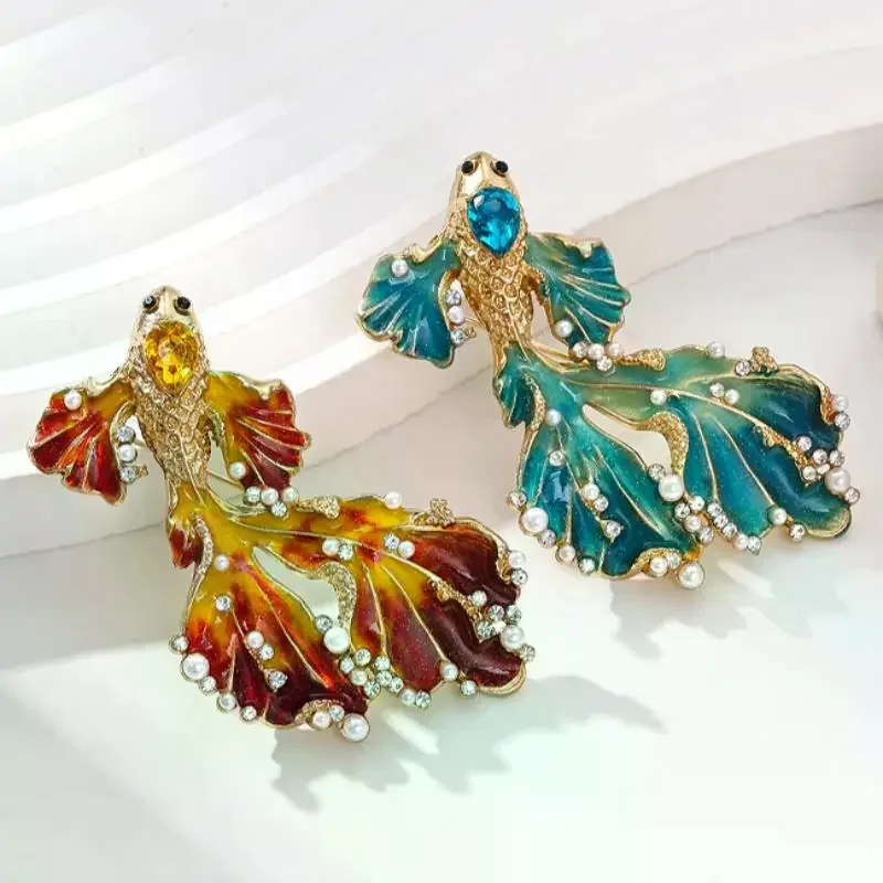 Light Luxury Rhinestone Long-tail Goldfish Brooch Enamel Sea Animal Fish Brooch For Women Clothes Backpack Pins Gifts