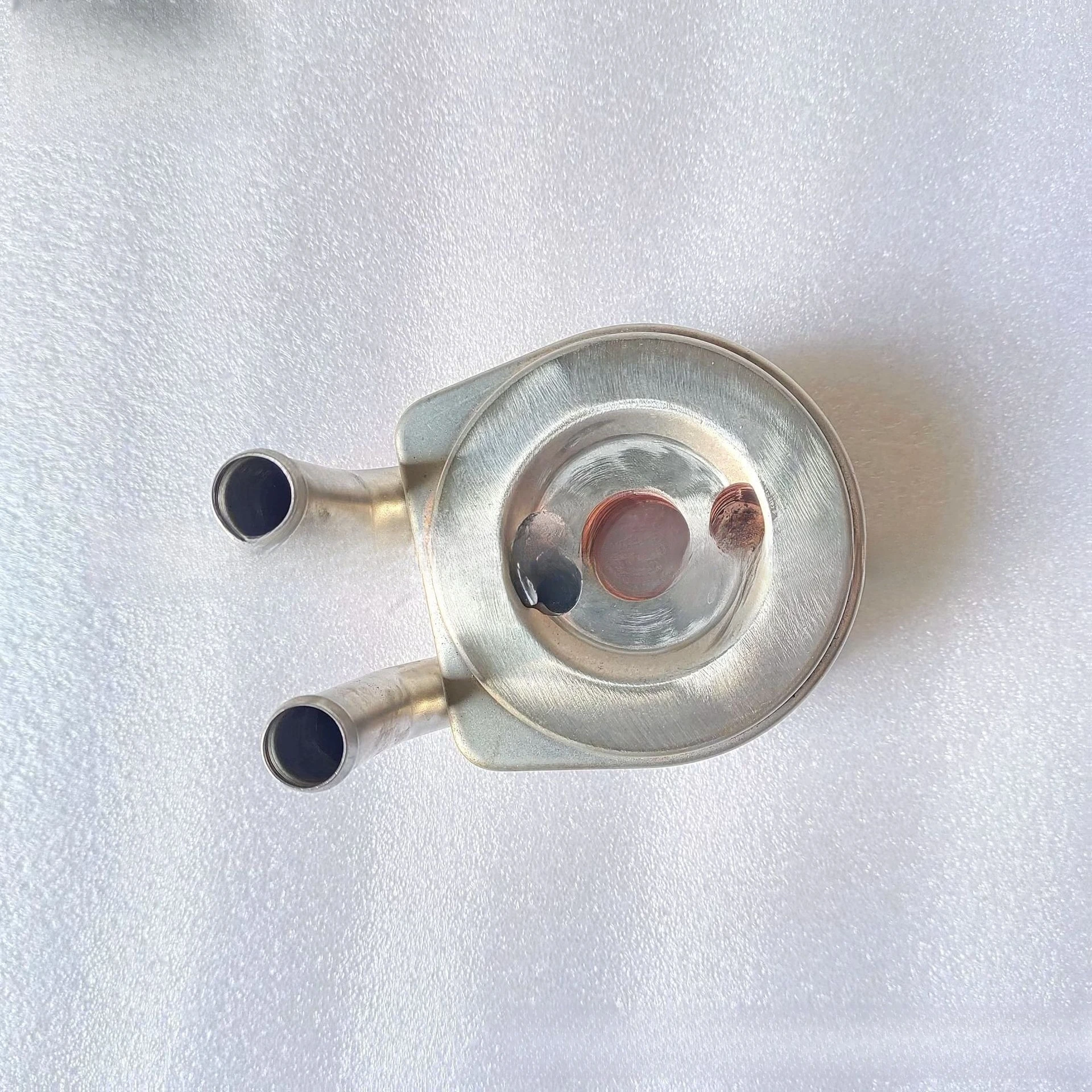 

Стандартная установка масляного радиатора из нержавеющей стали для автомобилей 1010302 090.