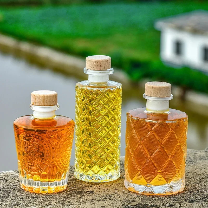 Lead-Free Hand-blown Glass Whiskey Decanter, Classical Barware, Drinkware, Wine Decanter, Luxury, 200ml