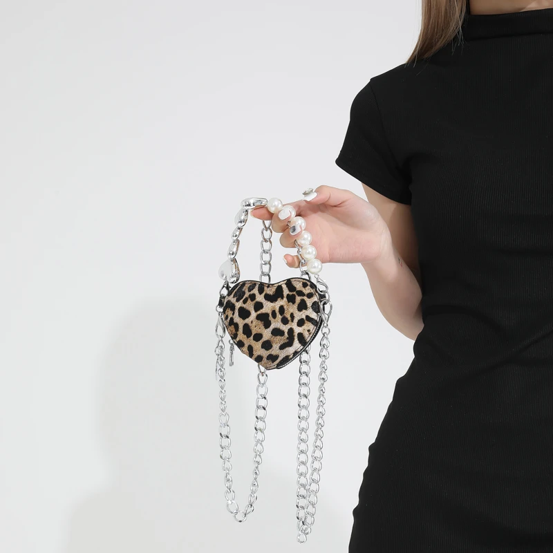 Heart Shaped Leopard PU Shoulder Bags Chains Beading Hot Girl Style Super Cool Crossbody Bags for Women 2024 Fashion New Style