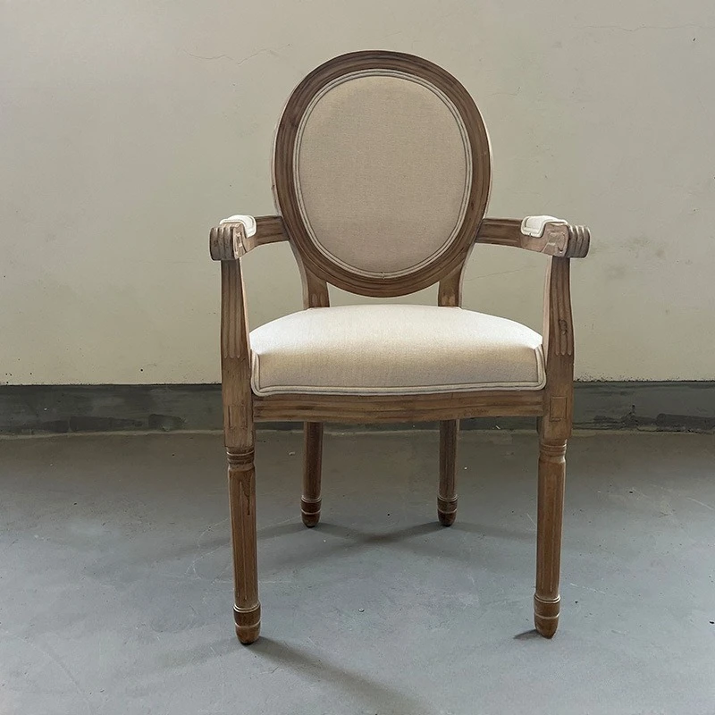 

Подлокотник из цельного дерева, стул с круглой спинкой, свадебный стул Louis, пасторальный деревенский обеденный стул, ретро-отель, конференц-зал