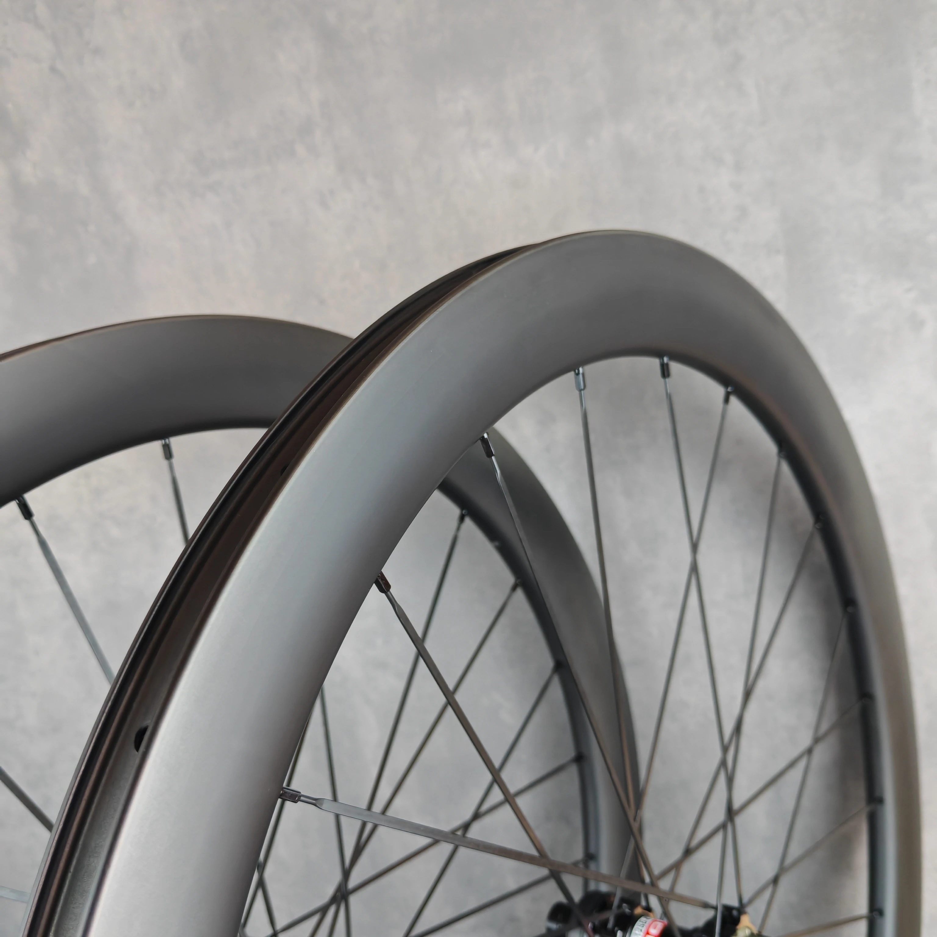 

700C Carbon Wheelset Disc Brake Ultralight Tubeless Ready 38/50/60mm Depth UD Matte/Glossy Finish Custom Logo,11-12v,HG or XDR