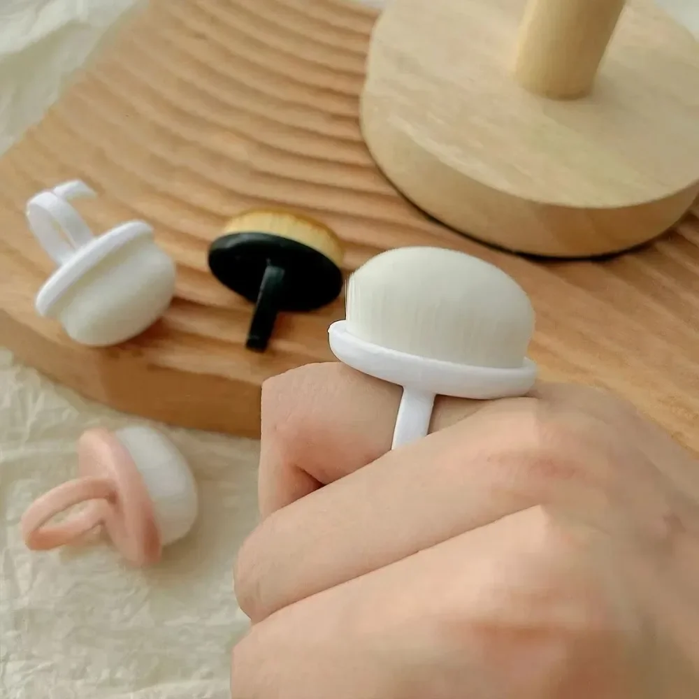 Cepillo ovalado para polvo de uñas, herramientas de manicura DIY, limpieza de polvo de Gel, cepillo en forma de anillo, cepillo de limpieza de polvo para decoración de uñas de plástico