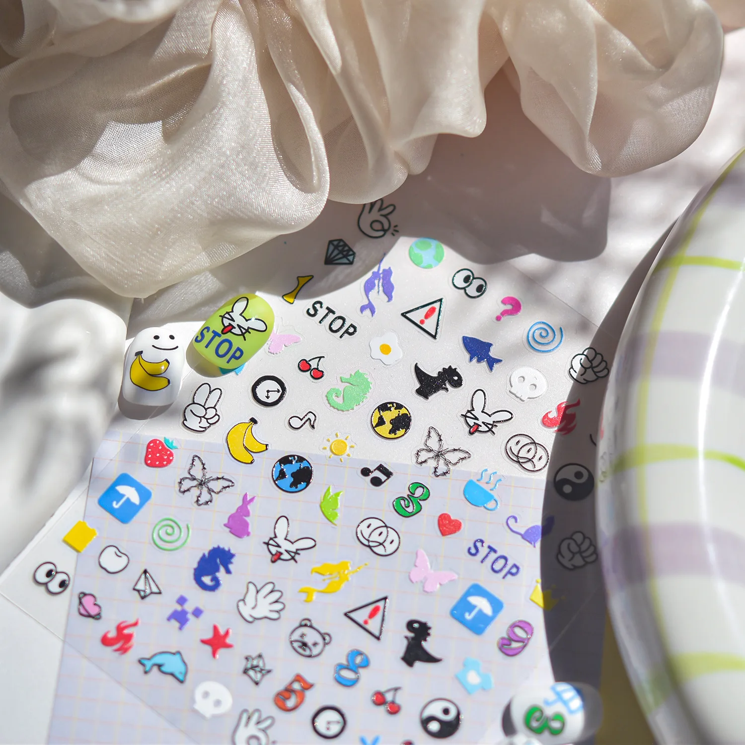 Hans frutas animais peixe número olho tempo estrela coroa padrão guindaste de papel lápis dinossauro coração arte do prego adesivos manicure decalques