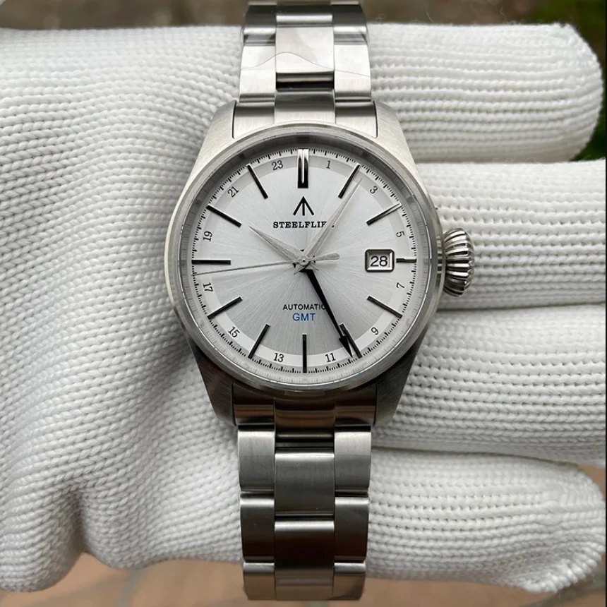 STEELDIVE Men GMT Watch 39MM Automatic Mechanical Wristwatch Silver Dial 20Bar Waterproof Sapphire 4 Hands NH34 Date