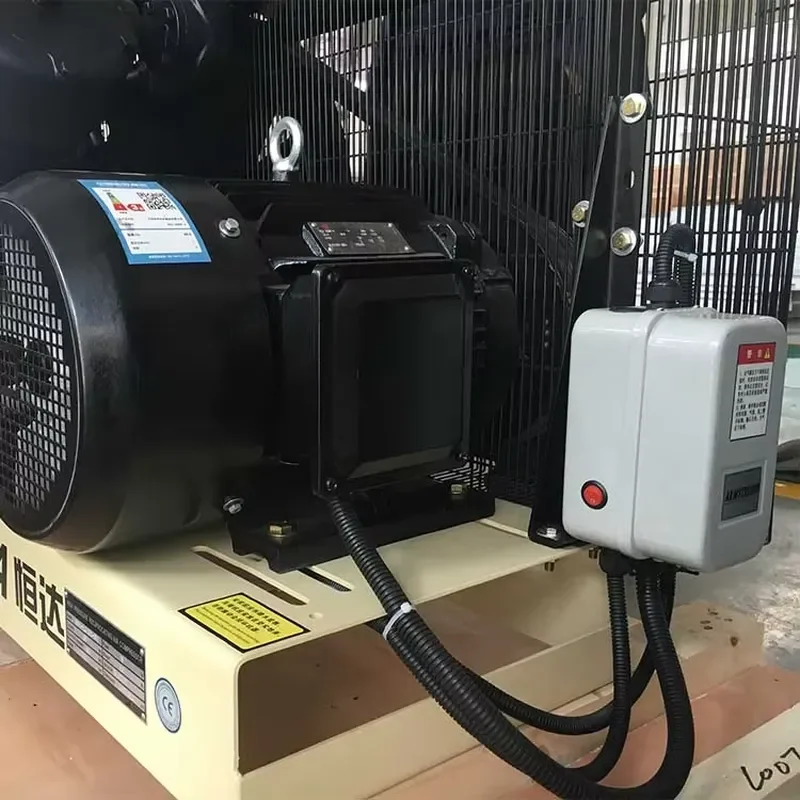 High Pressure 7.5KW High Quality Industrial Piston Air Conditioning Compressor Spare Parts 140CFM 145PSI 40HP 445L Air