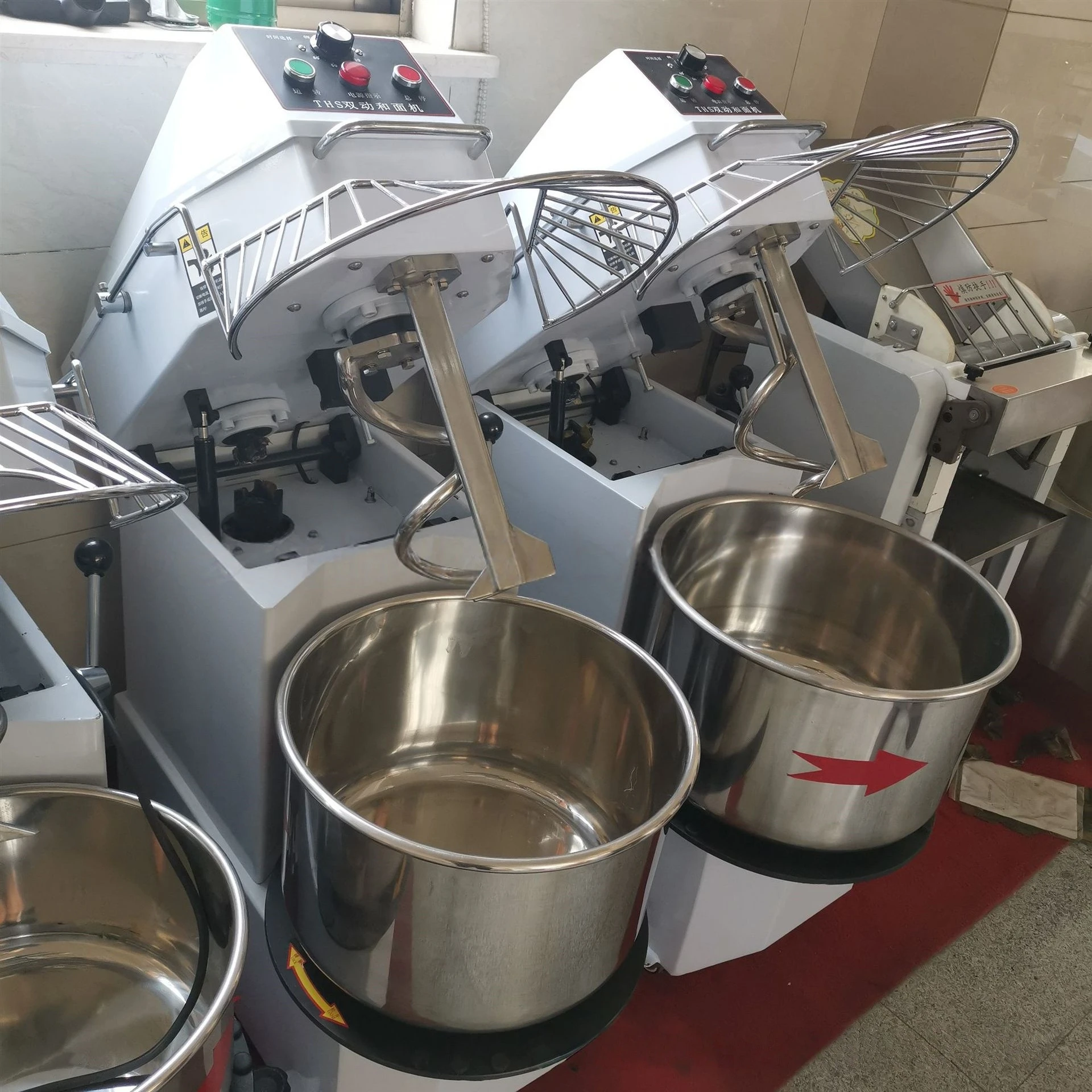 60L 2‑Speed Commercial Spiral Dough Mixer Industrial Bread Pizza Dough Mixing Machine For Bakery Restaurant Shop