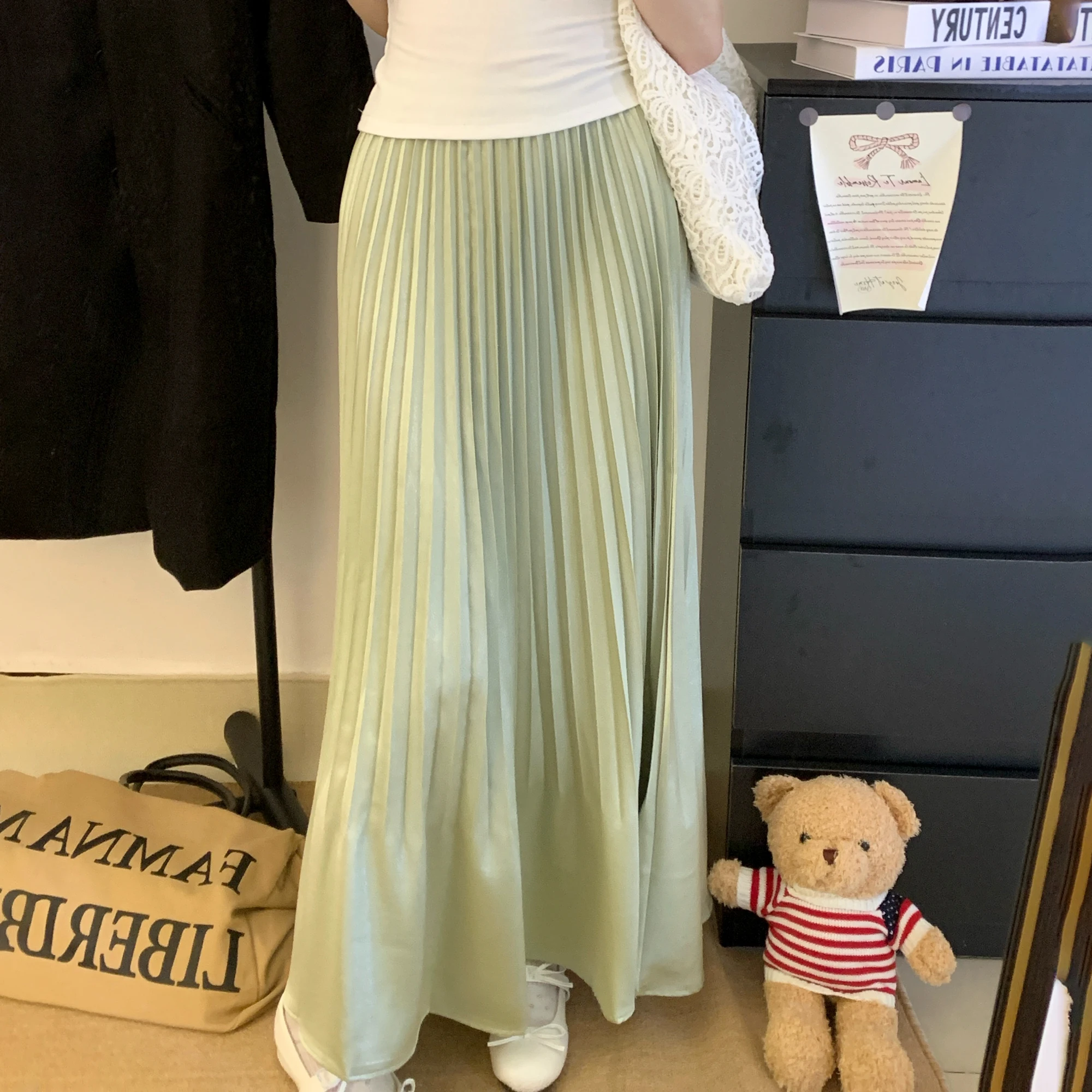 

French Satin Luxury Elegant Women Birthday Party Skirts Summer Holiday Casual High Waist Loose Pleated Skirt Black Pink Green