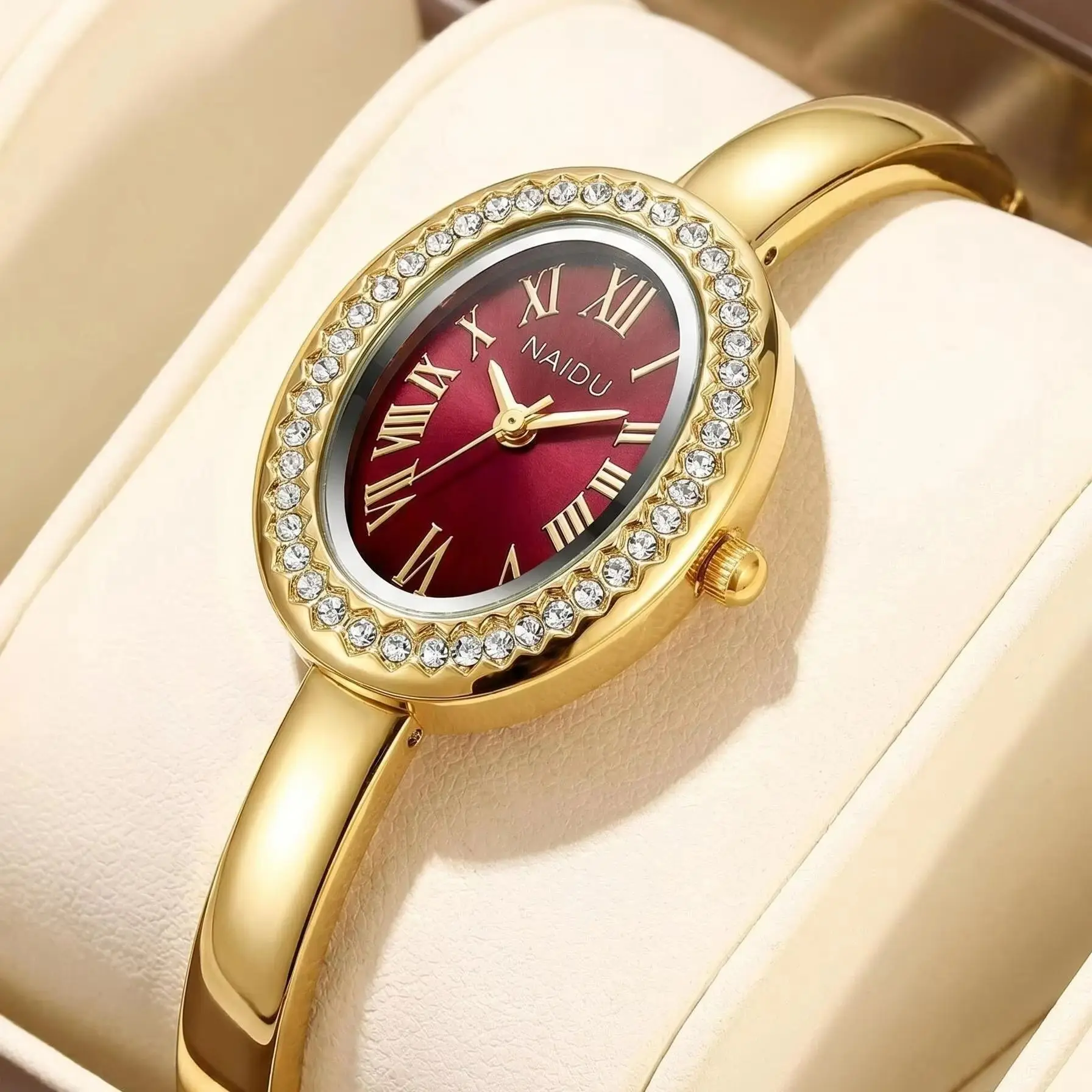 Casual, Versatile, Simple and Stylish Women's Watch with Roman Scale Display